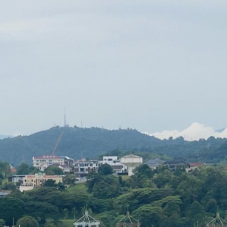 Mines Astetica Lake View Condo Seri Kembangan V1 ภายนอก รูปภาพ