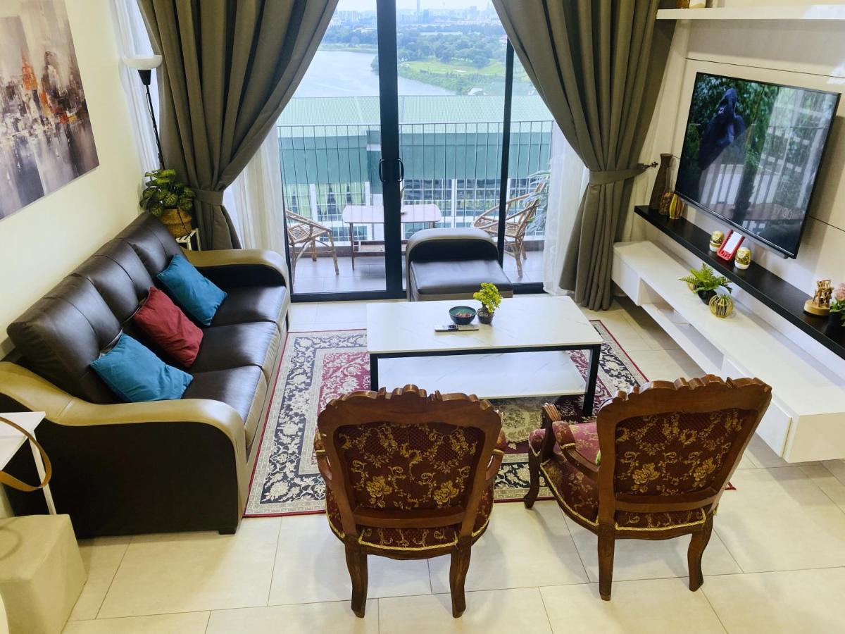 Mines Astetica Lake View Condo Seri Kembangan V1 ภายนอก รูปภาพ