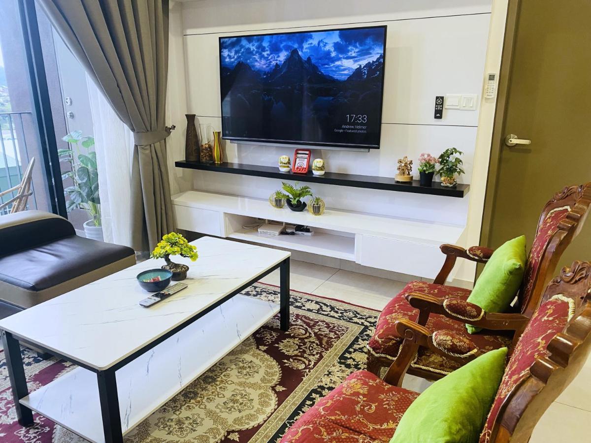 Mines Astetica Lake View Condo Seri Kembangan V1 ภายนอก รูปภาพ